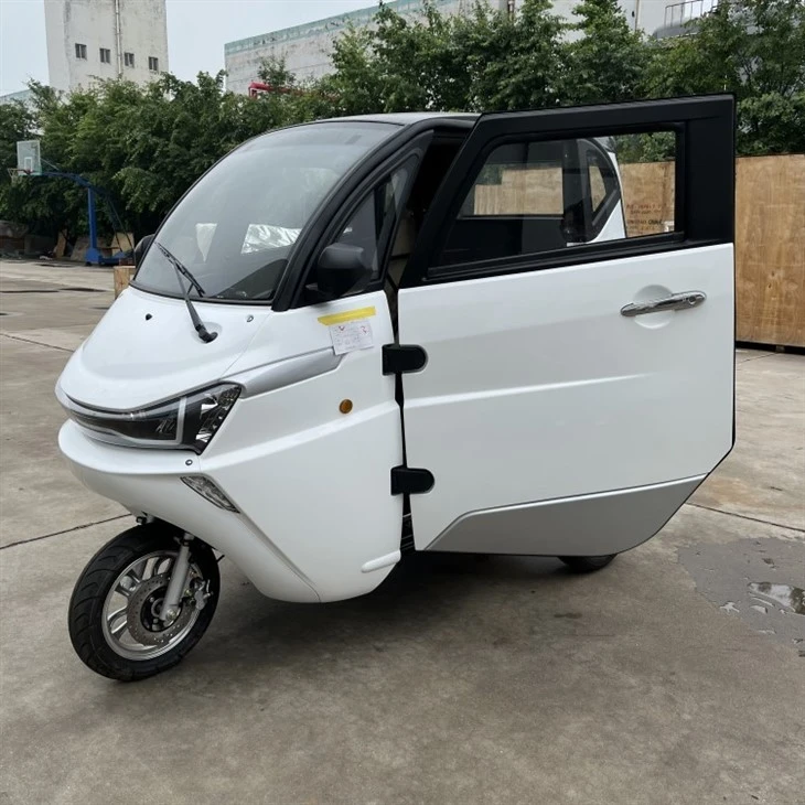 EEC Cabin E-car L2e L5e