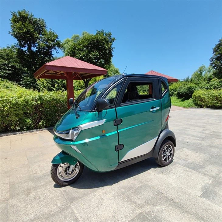 Hot Selling 3-Wheeler Tricycle Electric Motorcycle With Closed Cabin