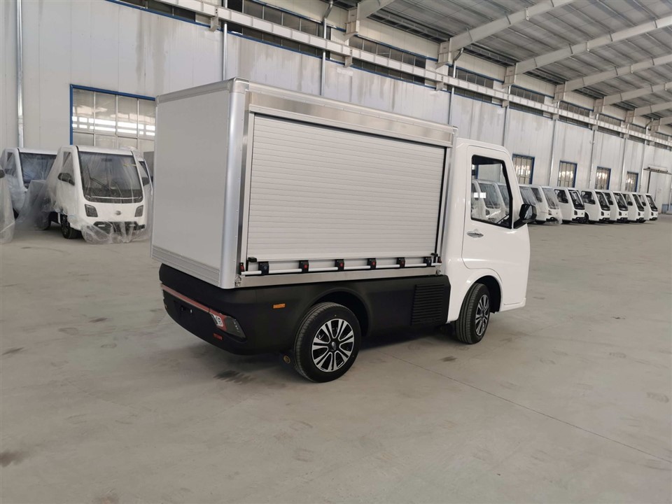 Chinese Made Electric Pickup Truck - I7e Quadricycle With Hydraulic Dump Box high quality